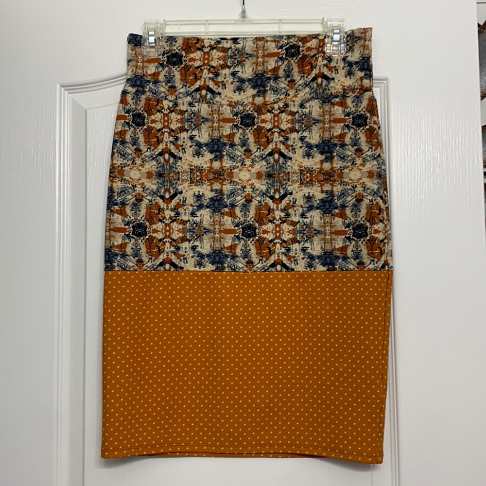 Medium Lula Roe pencil skirt